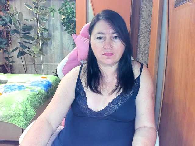 Lola18111's BongaCams show and profile