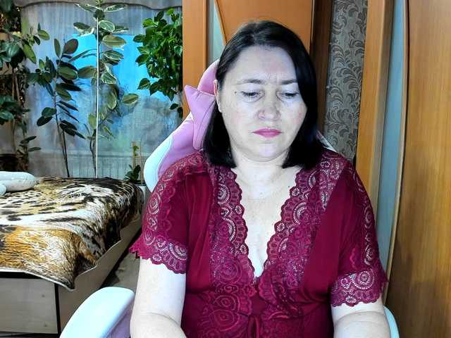 Lola18111's BongaCams show and profile