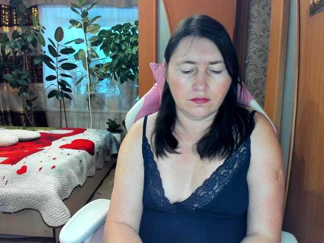 Lola18111's BongaCams show and profile