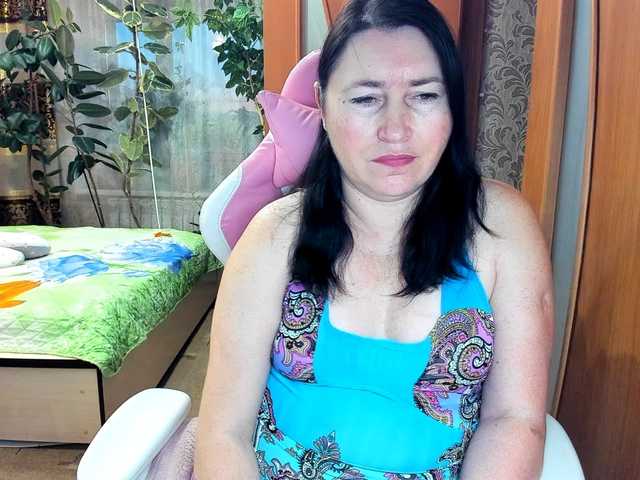 Lola18111's BongaCams show and profile