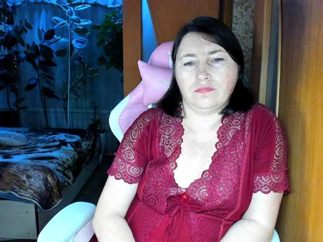 Lola18111's BongaCams show and profile