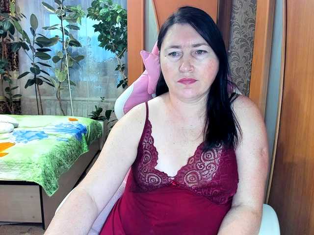 Lola18111's BongaCams show and profile