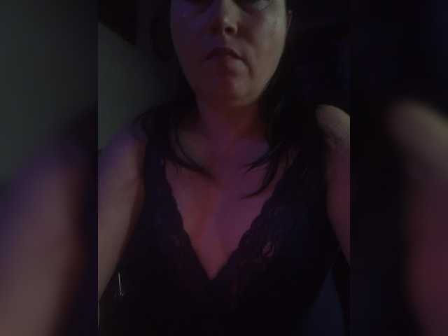 Lola18111's BongaCams show and profile