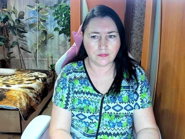 Lola18111's BongaCams show and profile