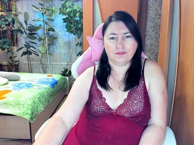 Lola18111's BongaCams show and profile