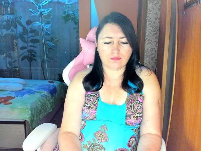 Lola18111's BongaCams show and profile