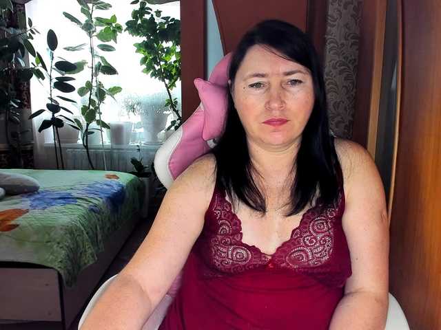 Lola18111's BongaCams show and profile