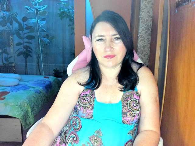 Lola18111's BongaCams show and profile