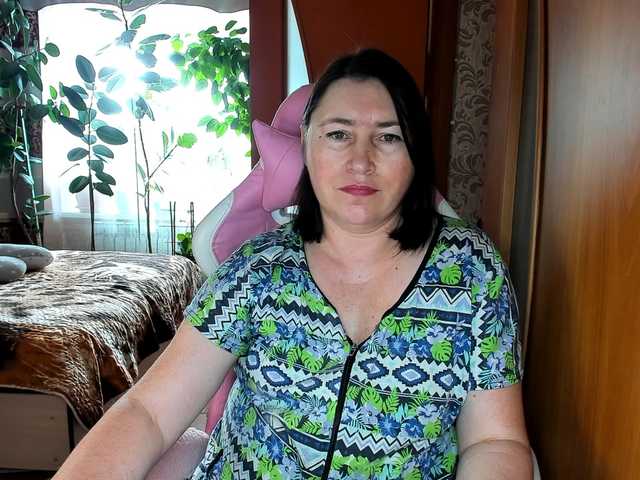 Lola18111's BongaCams show and profile