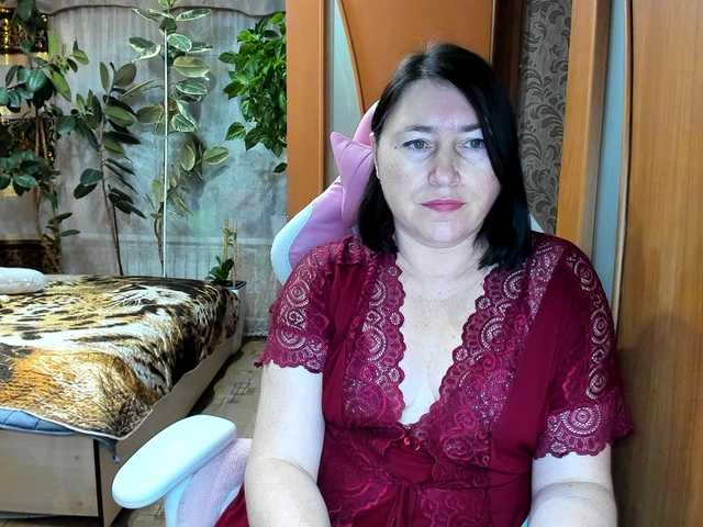 Lola18111's BongaCams show and profile