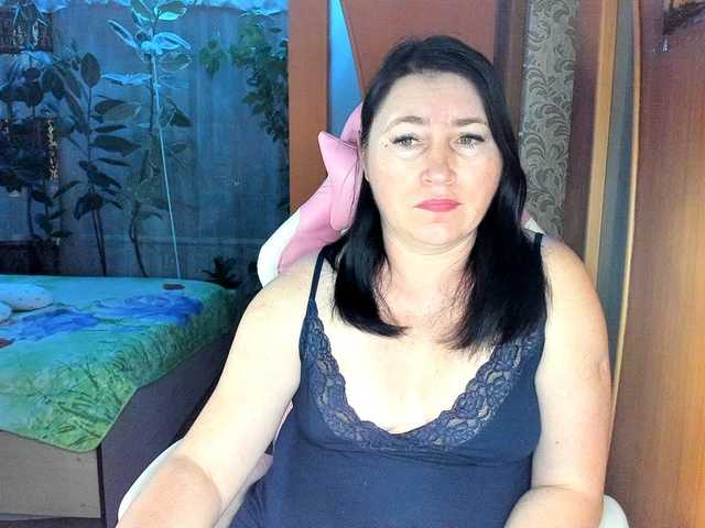 Lola18111's BongaCams show and profile