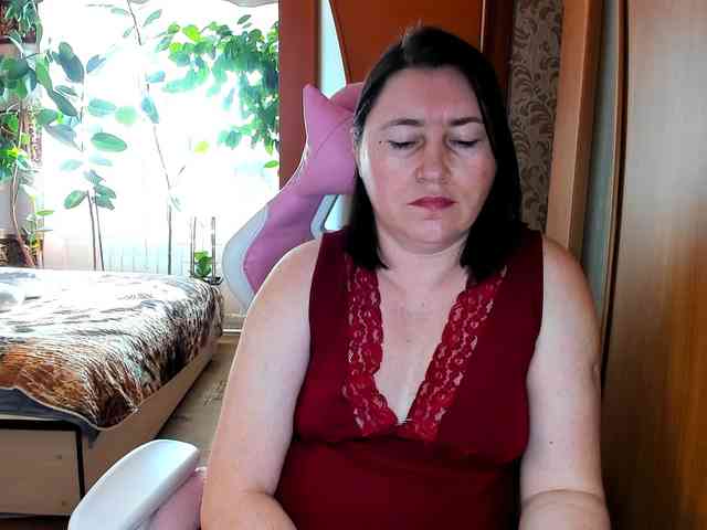 Lola18111 Live Webcam on BongaCams