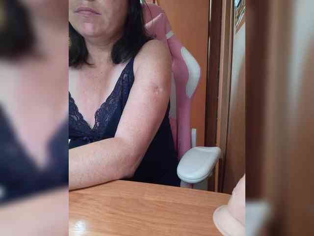 Tatka18111 webcam