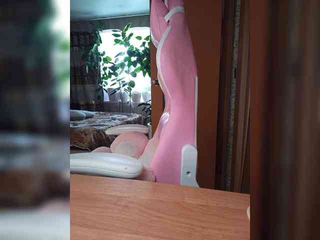 Lola18111 Live Webcam on BongaCams
