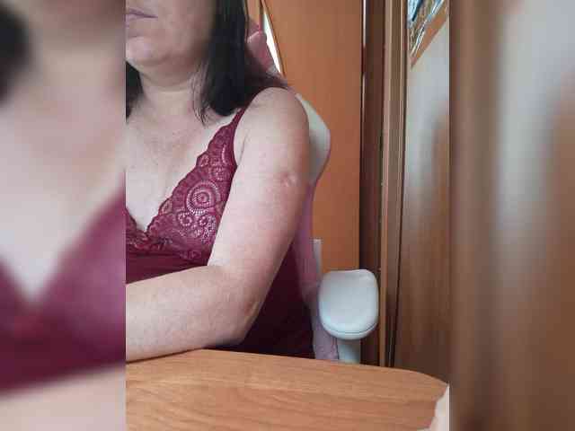 Tatka18111 webcam