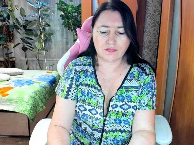 Lola18111 Live Webcam on BongaCams