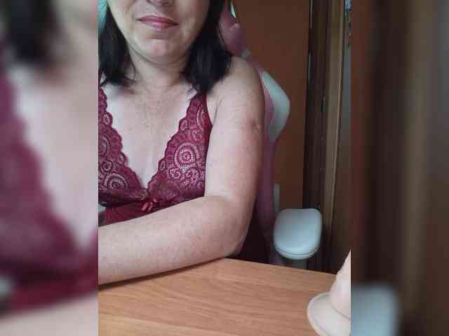 Tatka18111 webcam