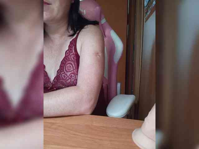 Tatka18111 webcam