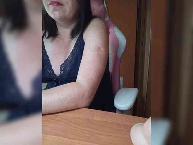Tatka18111 webcam