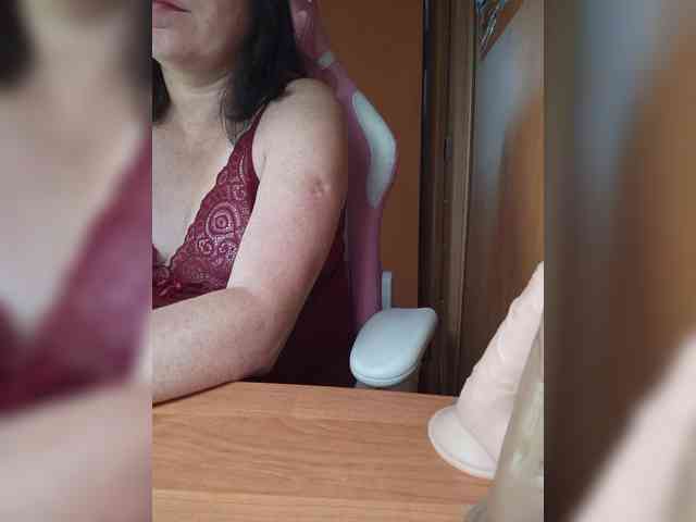Tatka18111 webcam