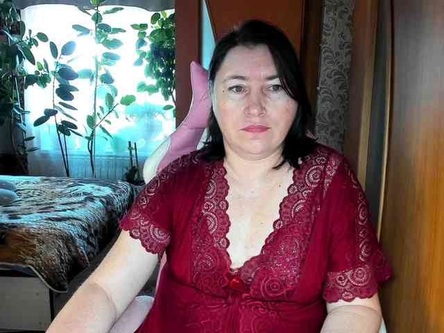 Lola18111 Live Webcam on BongaCams