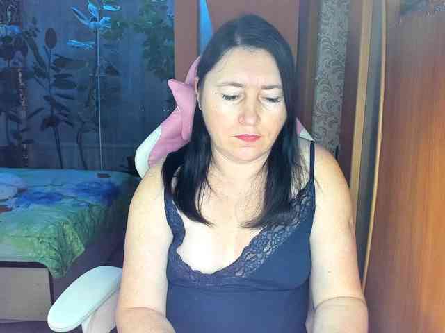 Lola18111 Live Webcam on BongaCams