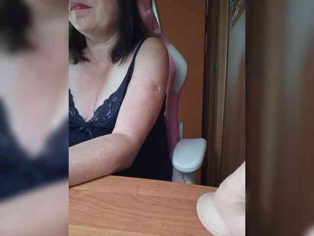 Tatka18111 webcam