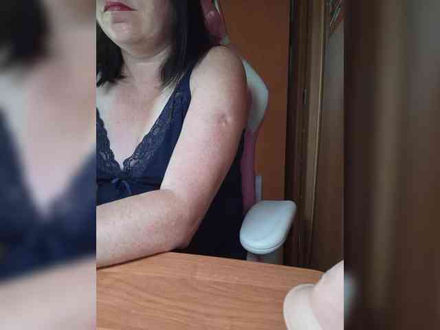 Tatka18111 webcam