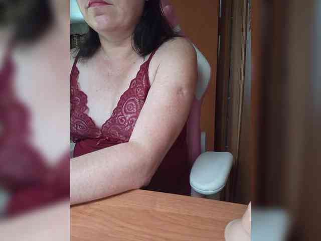 Tatka18111 webcam