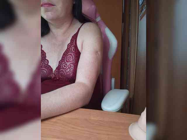 Tatka18111 webcam