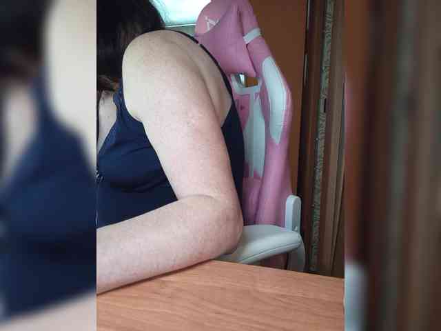 Tatka18111 webcam