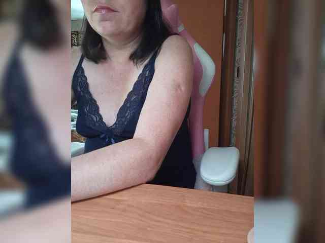 Tatka18111 webcam