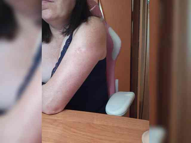 Tatka18111 webcam