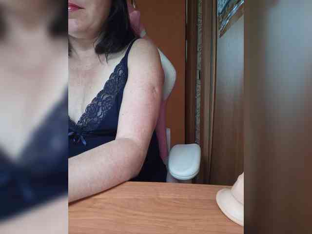 Tatka18111 webcam