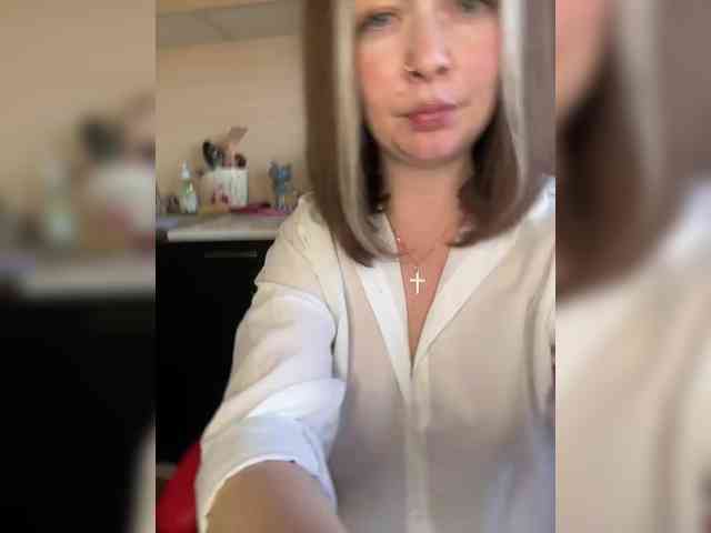 AloveA69 webcam