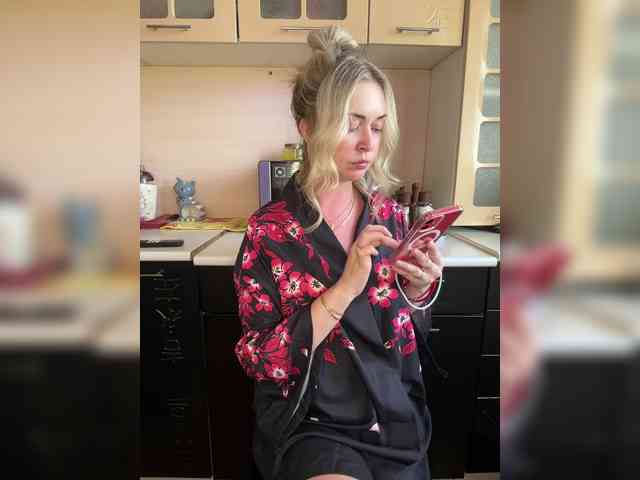 AloveA69 webcam