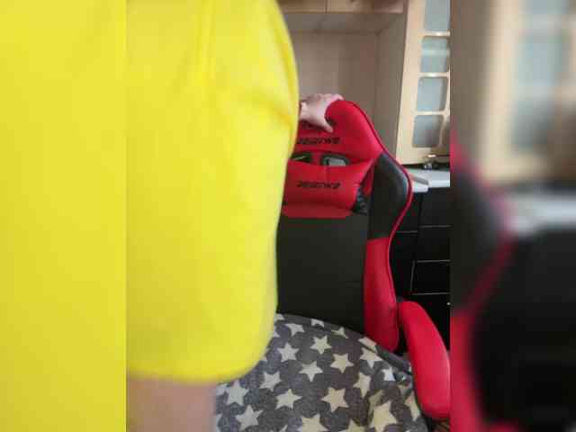 AloveA69 webcam