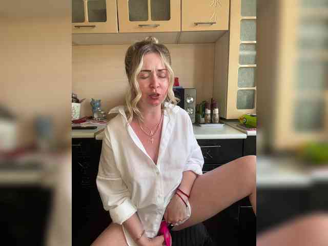 AloveA69 webcam