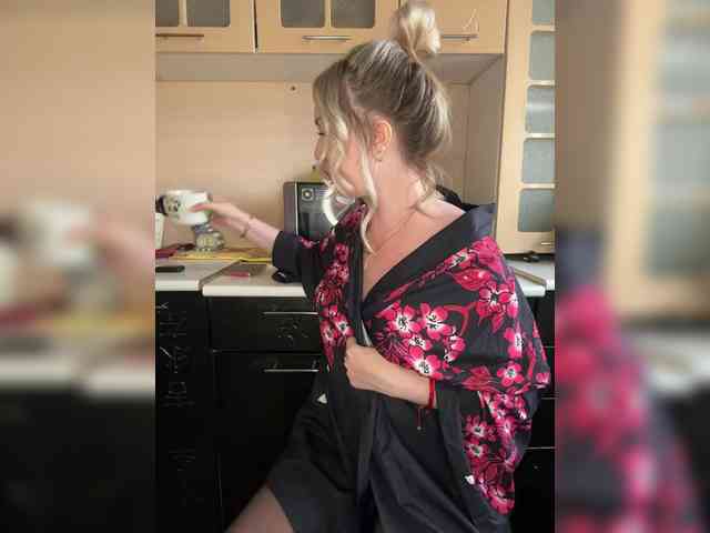 AloveA69 webcam