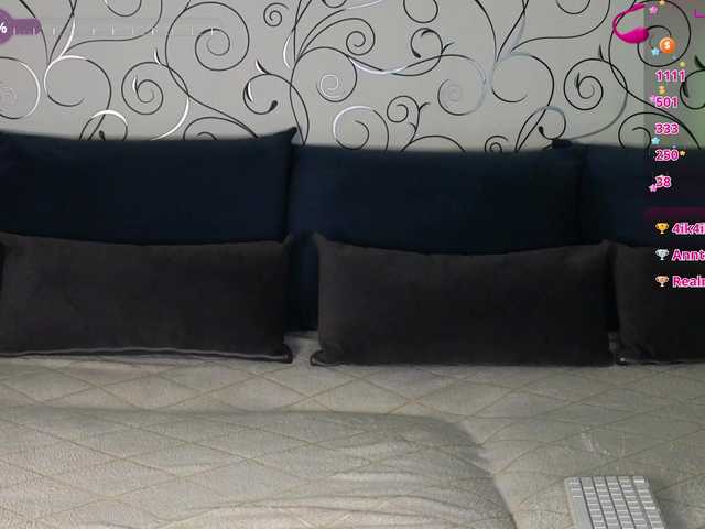 Mari-Cherie's BongaCams show and profile