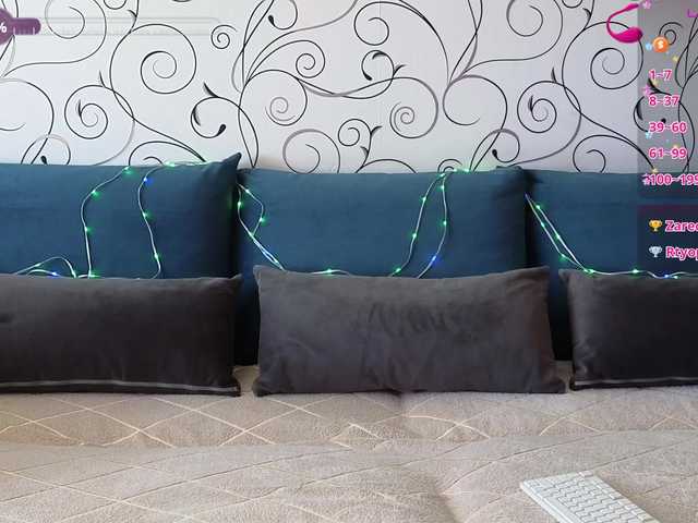 Mari-Cherie's BongaCams show and profile