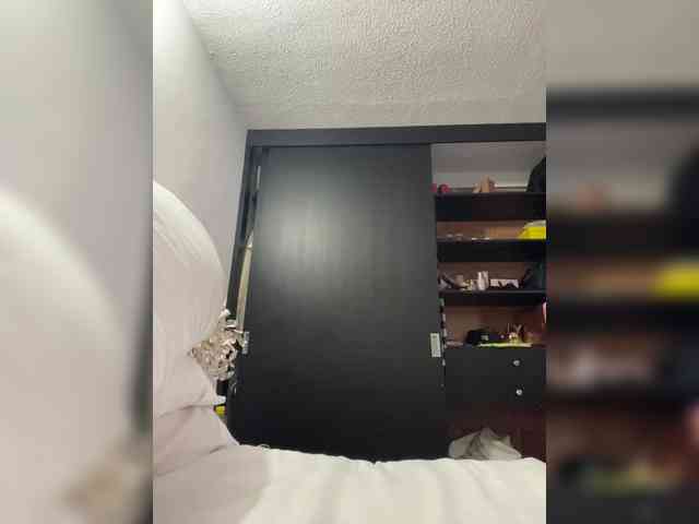 sofia-grey webcam