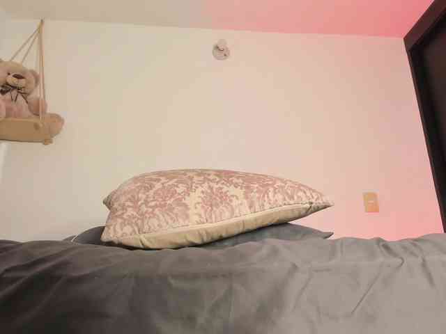 sofia-grey webcam