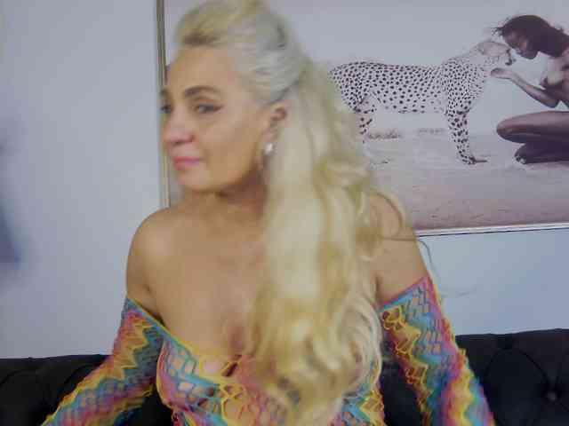 Tania44b
