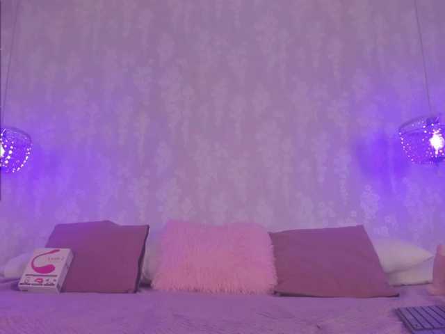 danaylia's BongaCams show and profile