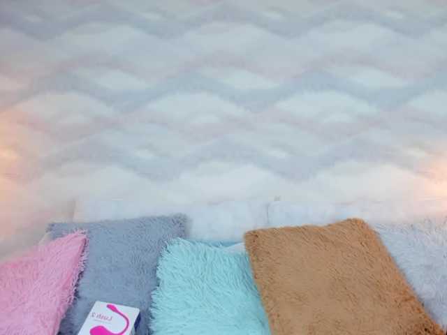 danaylia's BongaCams show and profile