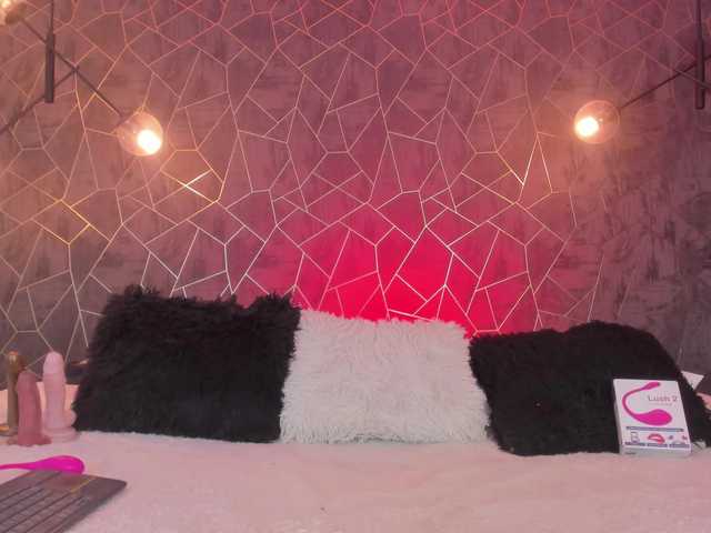 danaylia's BongaCams show and profile