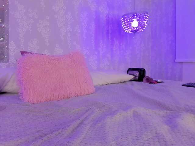 danaylia's BongaCams show and profile