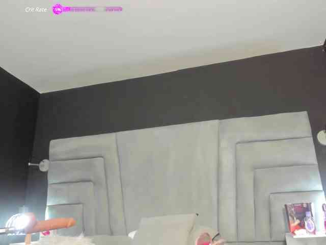 danaylia webcam