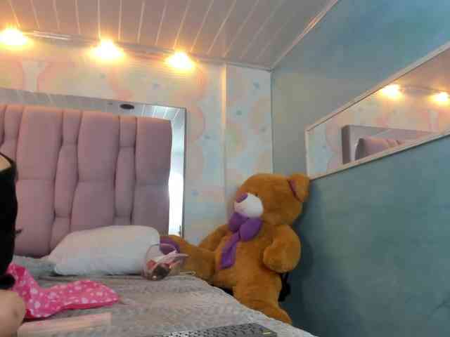 danaylia webcam